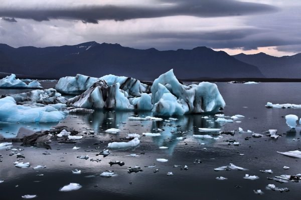 Stacks Image 868572